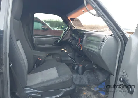 2005 Ford Ranger Edge/Xl/Xlt from USA, damaged, VIN 1FTZR11U95PA49491